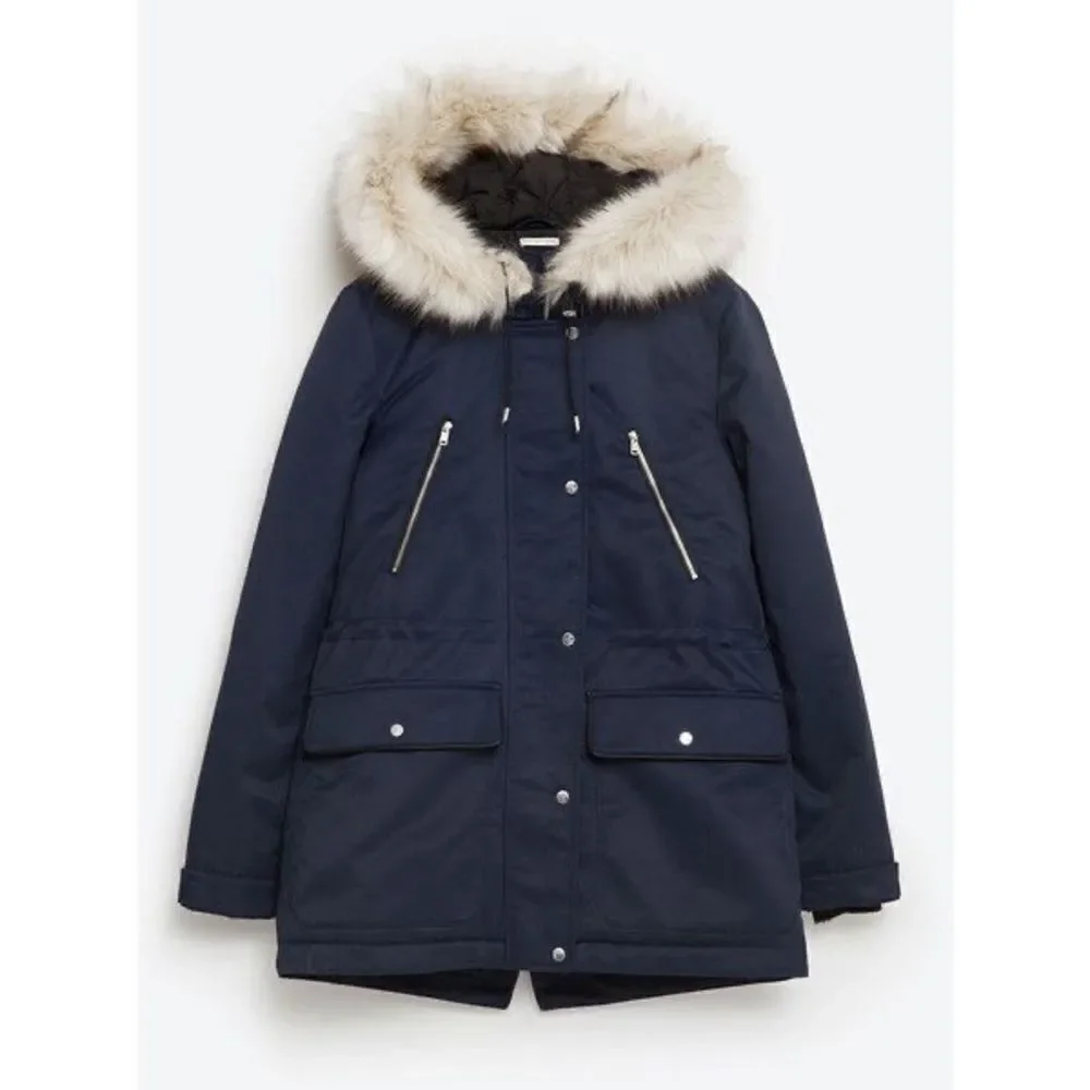 ✨HP✨Zara Navy Fur Lined Parka with Detachable Hood✨